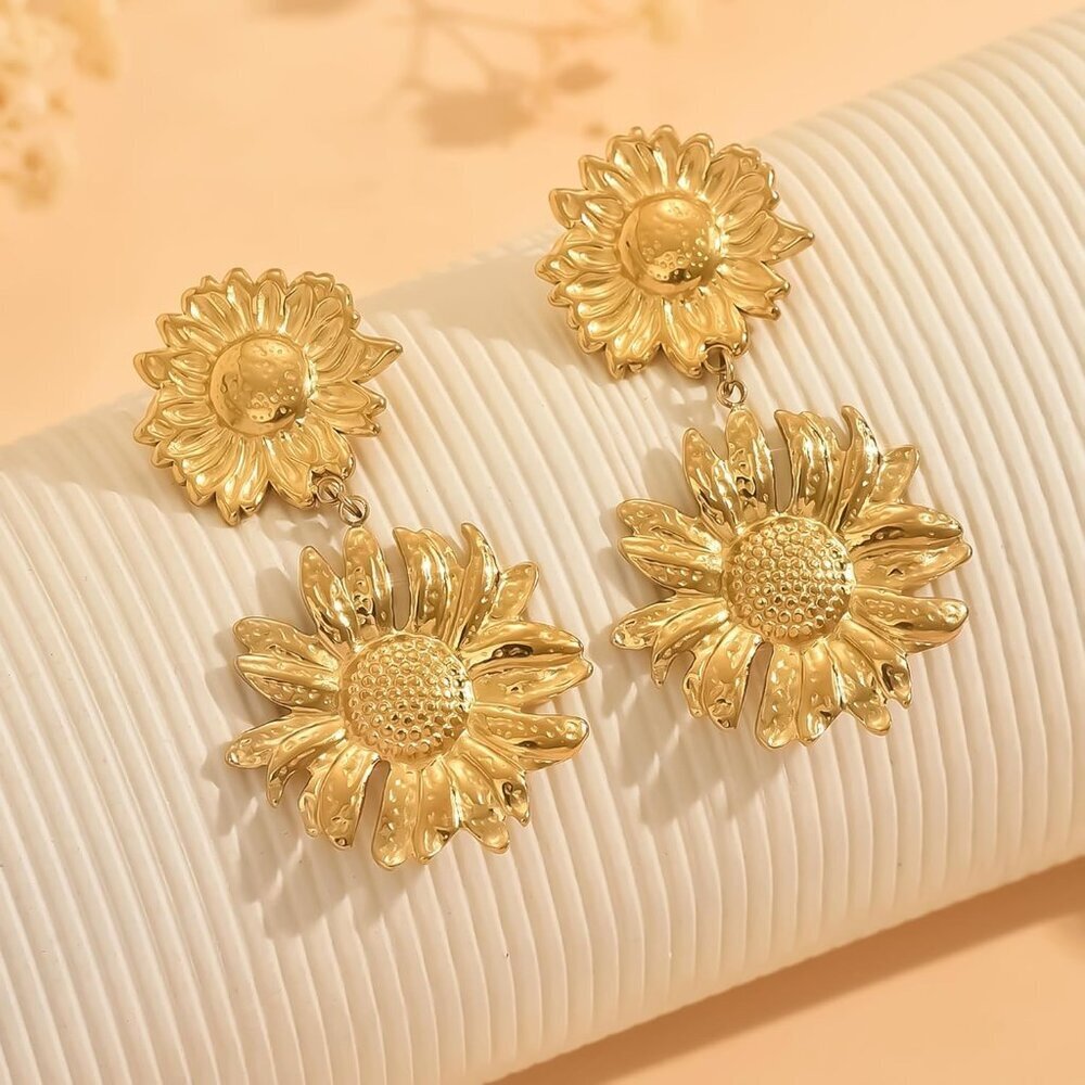 🆕 Women Gold Delicately Designed Earrings 18K Elegant Pearl Sunflower Jewelry - Picture 4 of 7